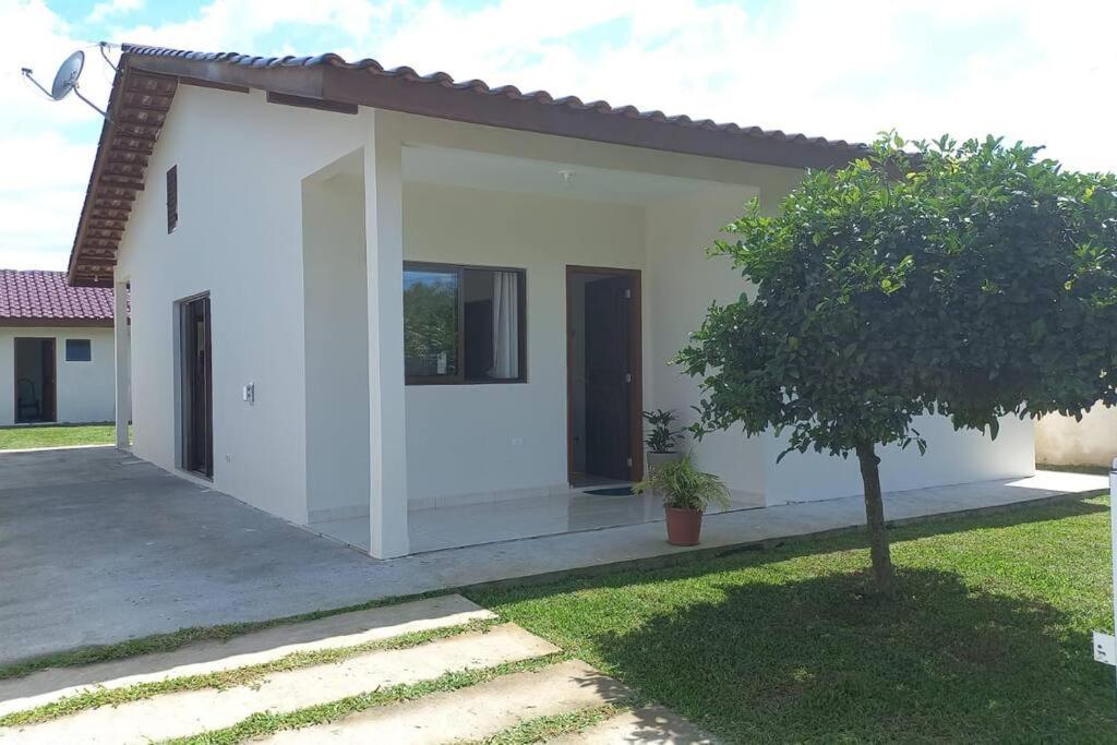 Com Piscina. Casa Para Familia. Guaratuba Exterior photo